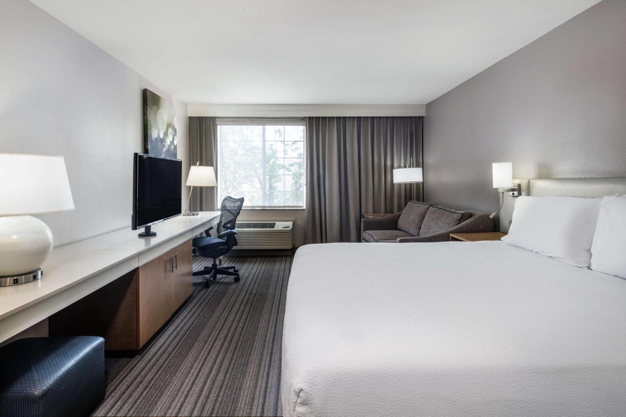 Hilton Garden Inn Bakersfield Bagian luar foto
